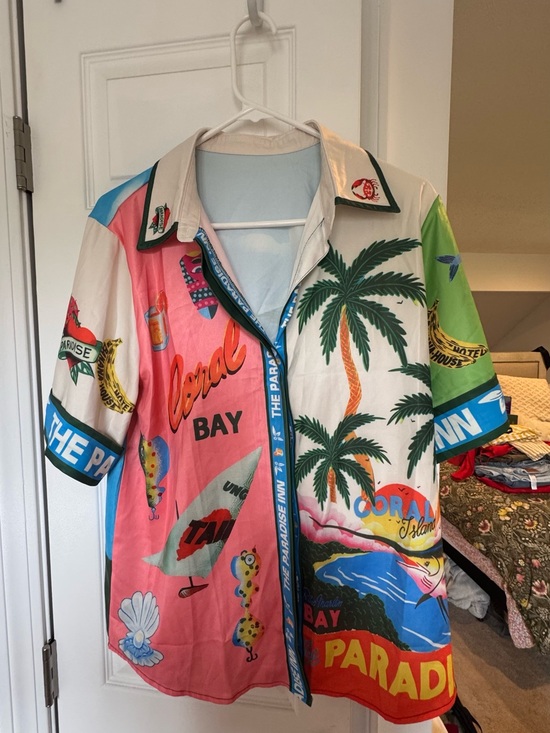 Boutique Tops - Silky Coral Bay Multi-Color Satin Tropical Button-Down Shirt